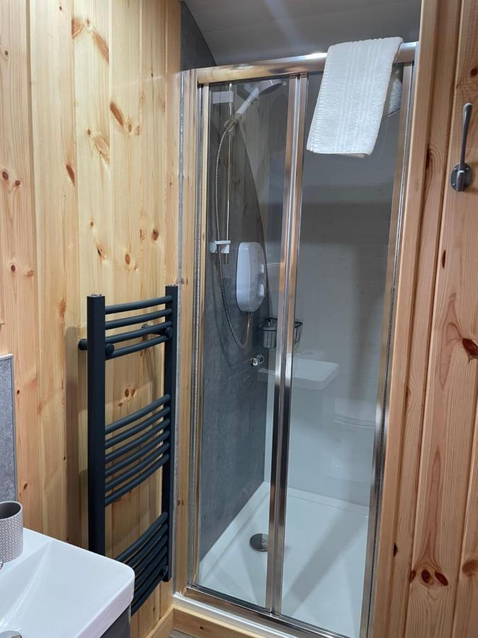 Allt Yelkie Pod Aon, Earlish Luaran gambar